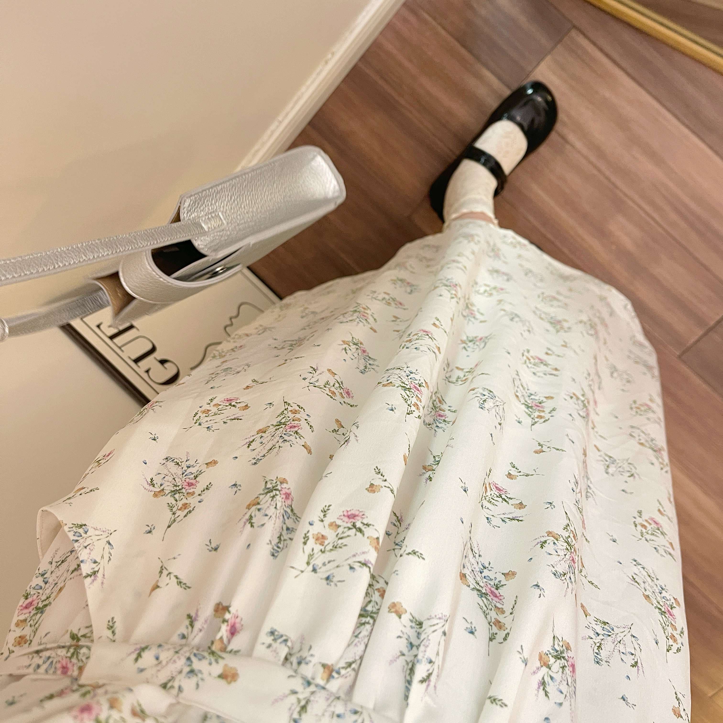 キレイめファッション  花柄シフォンロングワンピース